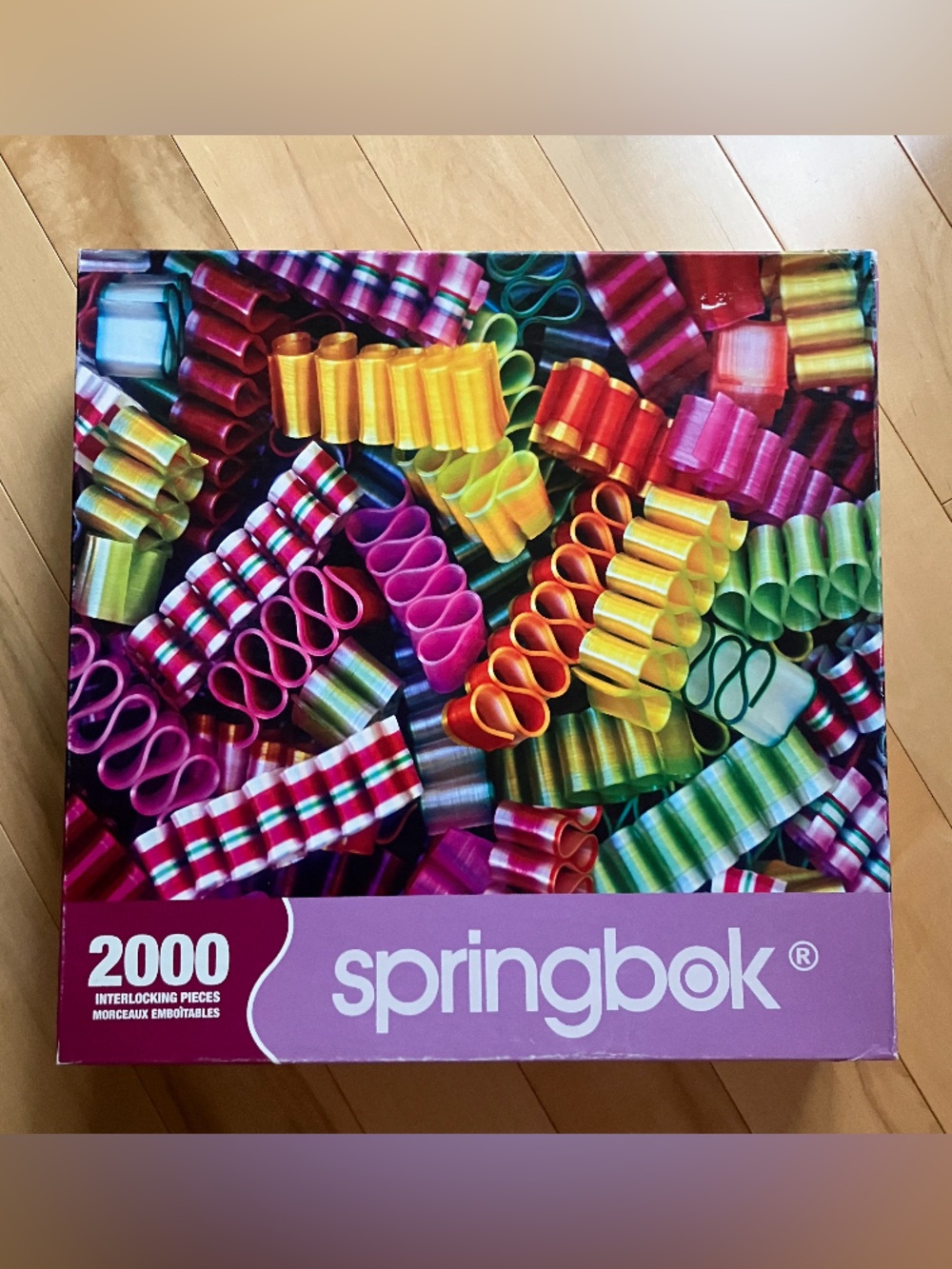 Springbok 2000 Piece Puzzle Razzle Dazzle Ribbon Candy Swirls